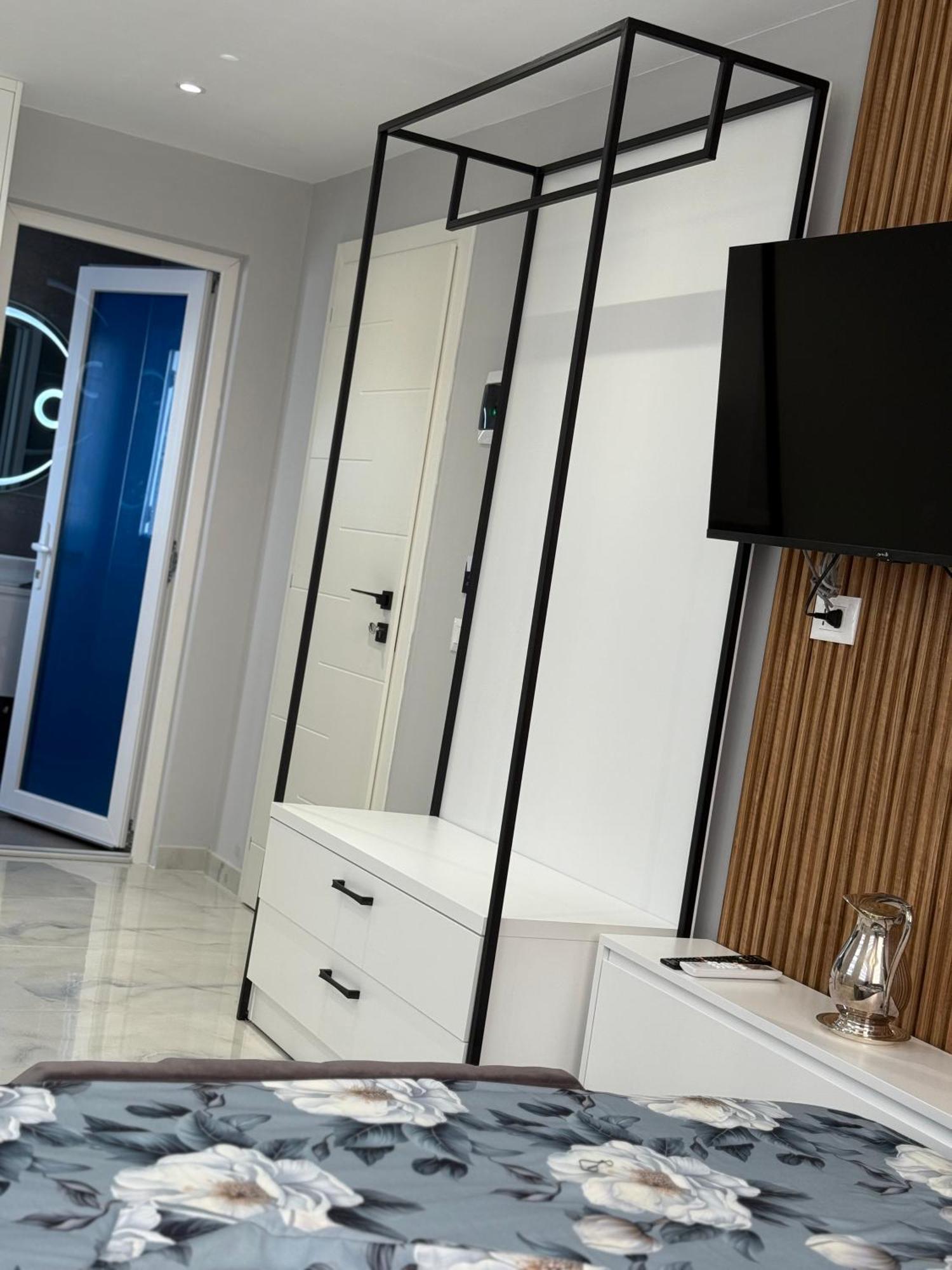 Eri Apartment Durres