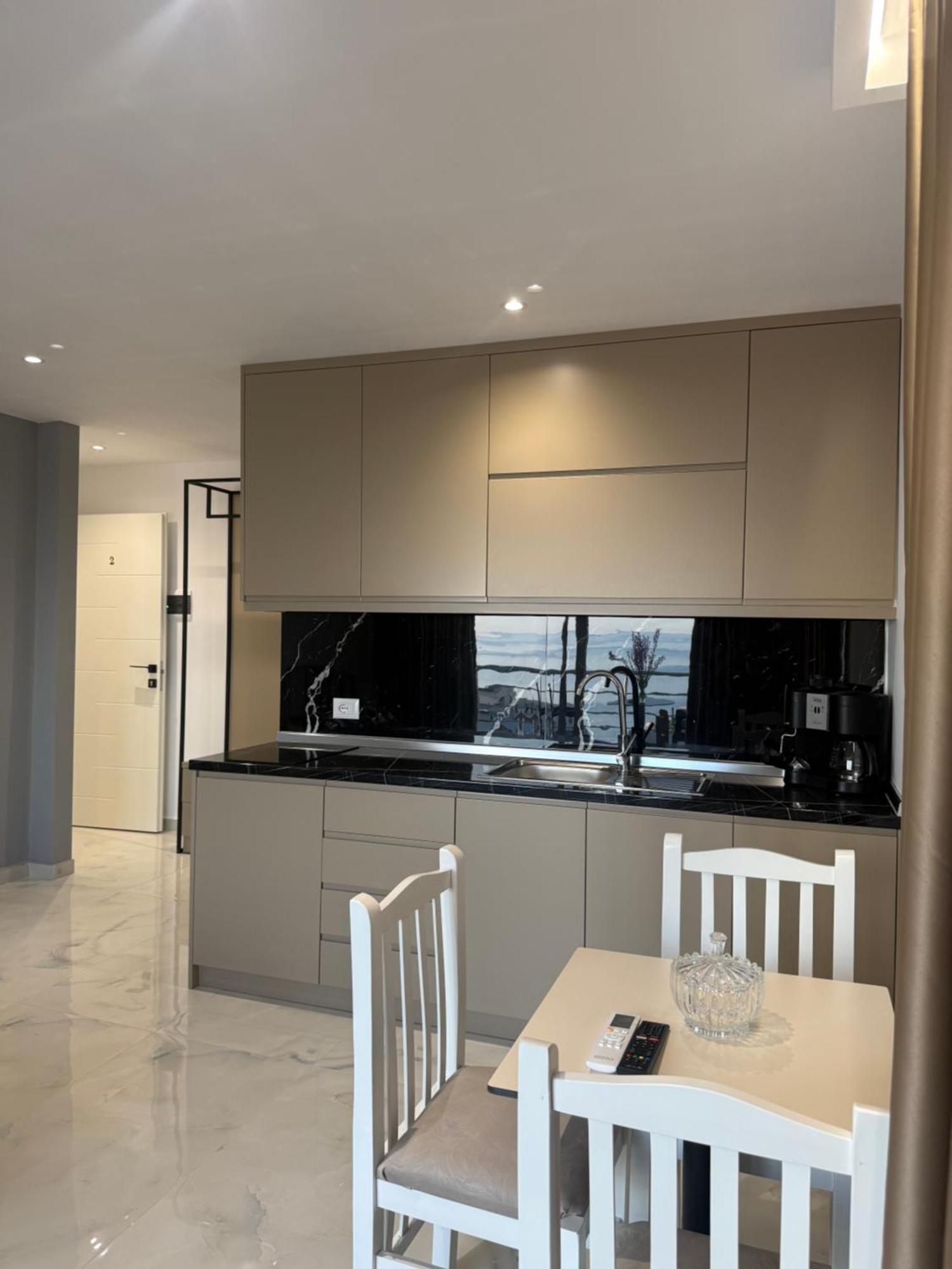 Eri Apartment